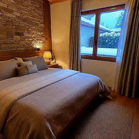 Bansko & House *